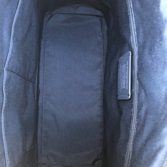 Coach Gallery Tote in Snowflake Print - Picture 7 of 9